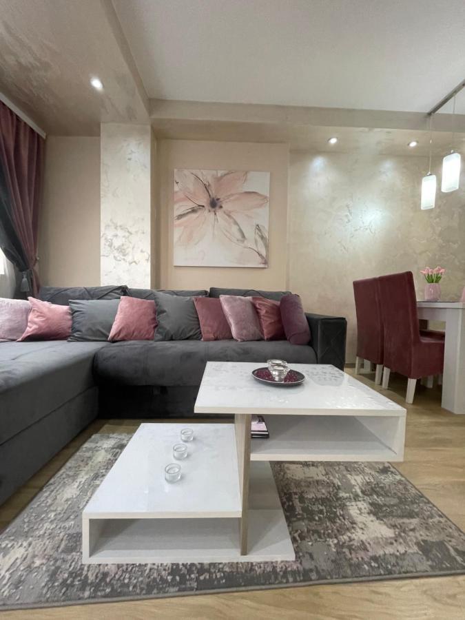 Lux Gondola 94 Apartment *